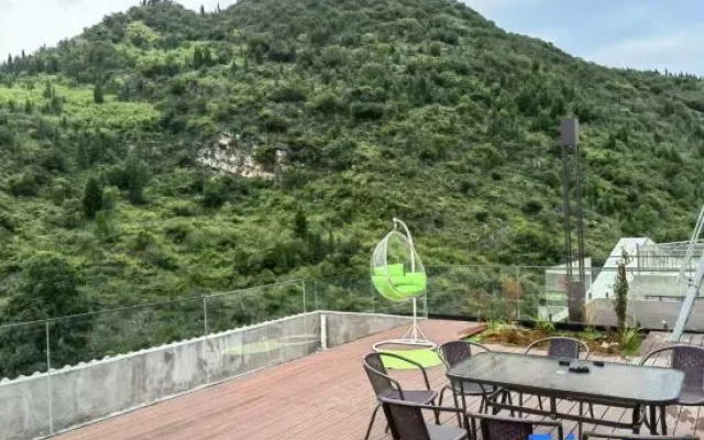 Yuexiang · Lianlian Buyi Mountain View Terrace Design Guesthouse (Huangguoshu Waterfall) – Outside – Anshun