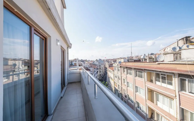 Lavin Hotel & Suites