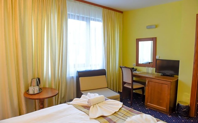 Family Hotel Lazur