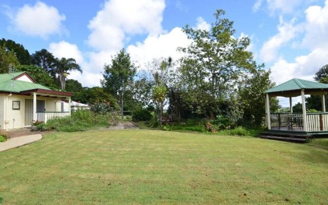 Rosevillehouse Bed & Breakfast