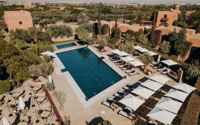 Adama Hotel