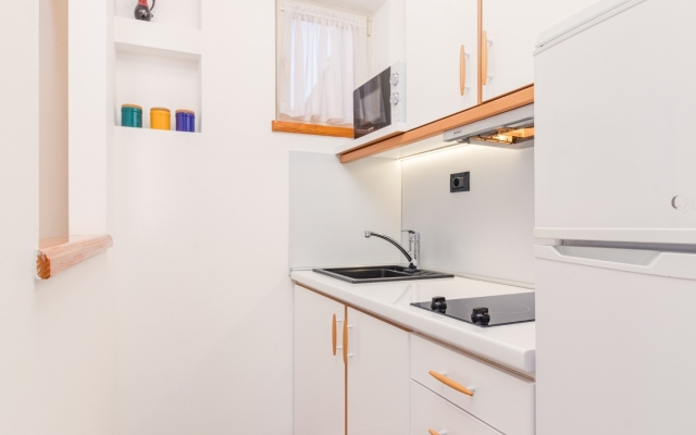 Apartment Escape - 20 m from sea: Brown Medulin, Istria