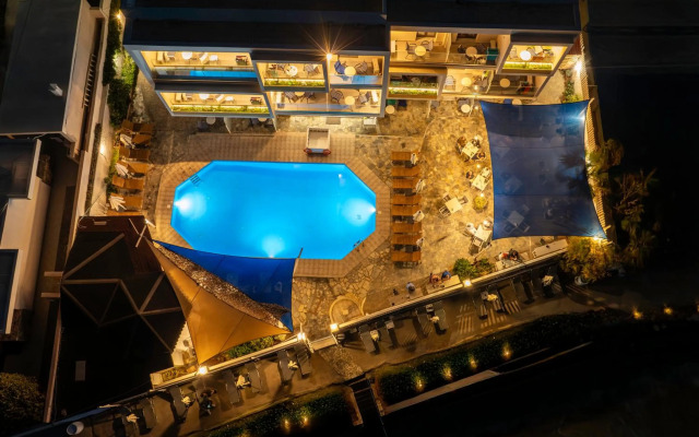 Sunset Beach Hotel