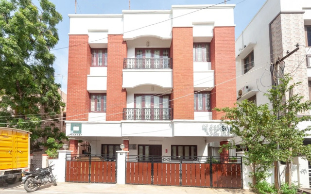 OYO 22019 Skye Service Apartments
