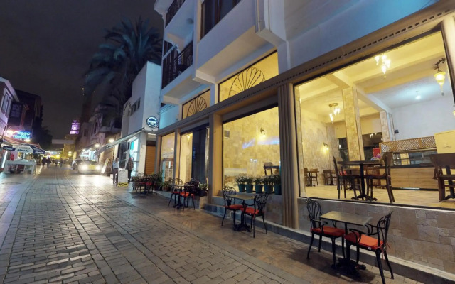 Patron Hotel