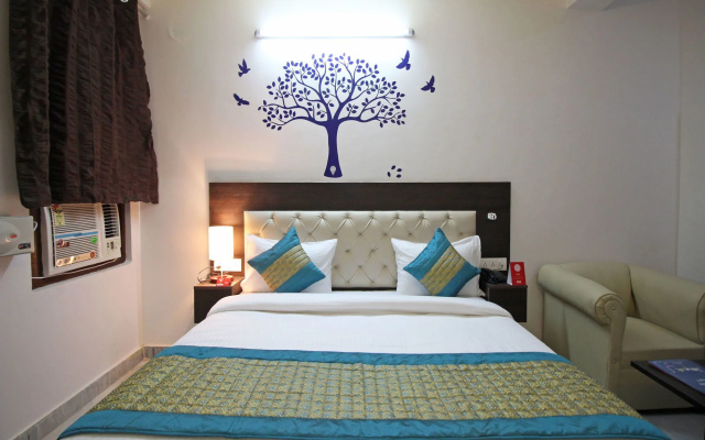 OYO Flagship 5179 Hotel Noida Saffron