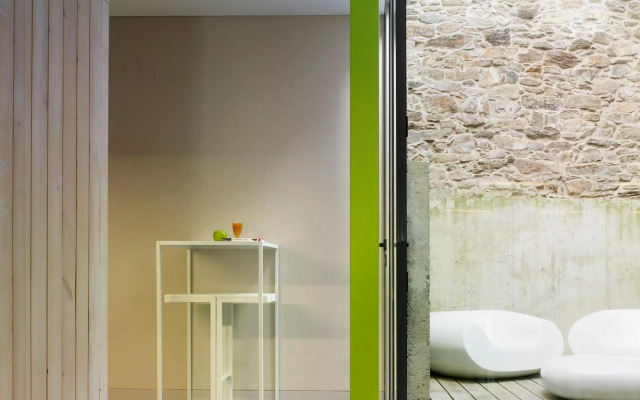 Moure Hotel