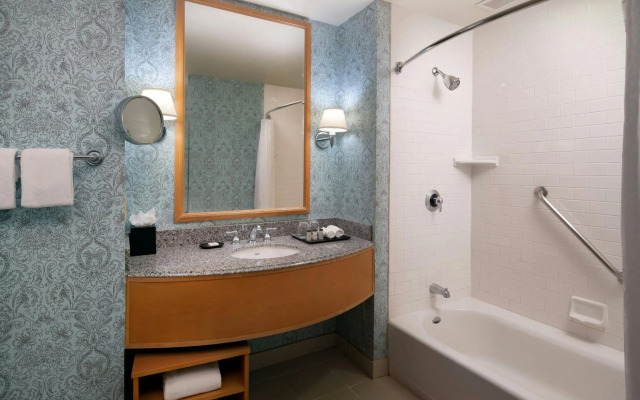 Sheraton Grand Sacramento Hotel