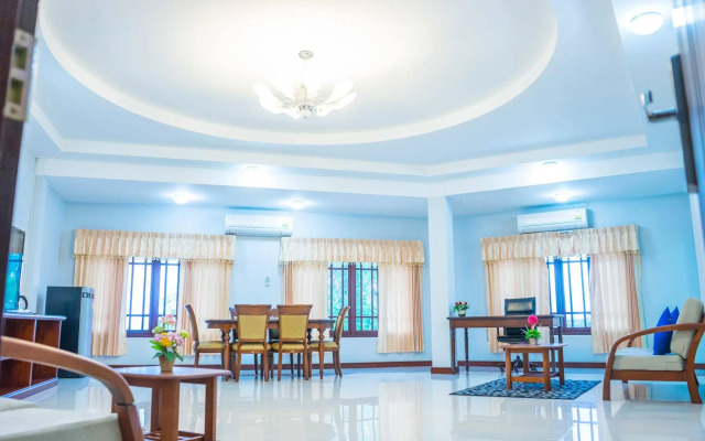 Nongkhai White Hotel