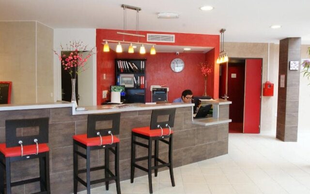 Hotel Paris Pacific