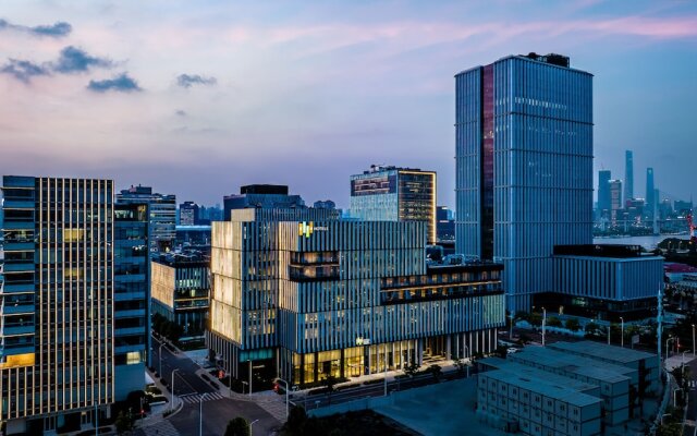 EVEN Hotel Shanghai Expo by IHG