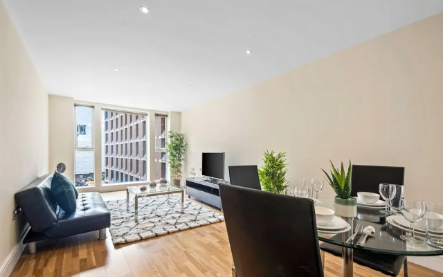 One Bed Apartment in Waterloo near Southwark