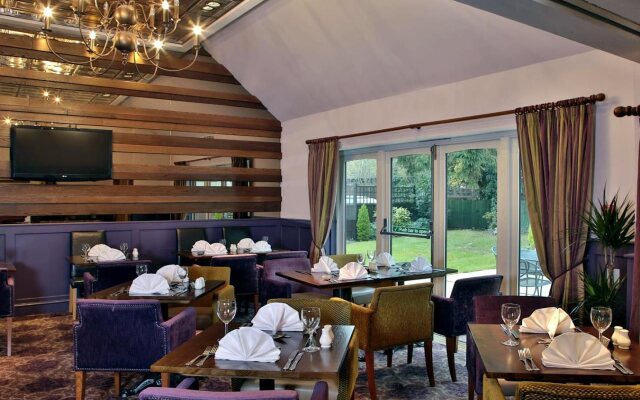 Henley Hotel