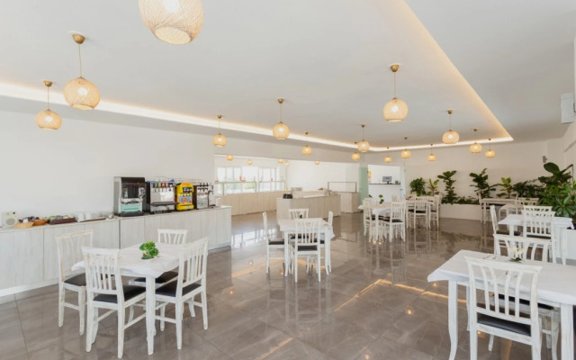 Belmare Hotel
