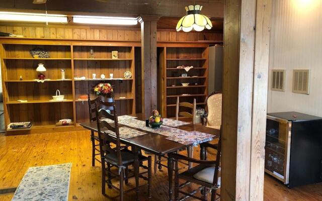 The Gibson House Inn