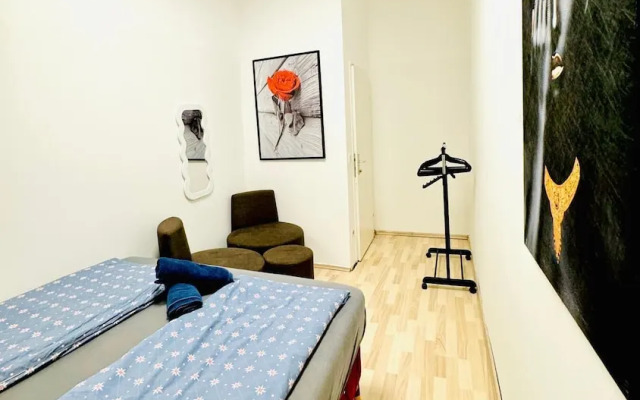 4BR Stay for 8 Near FAC Stadium