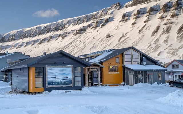 Basecamp Spitsbergen Hotel