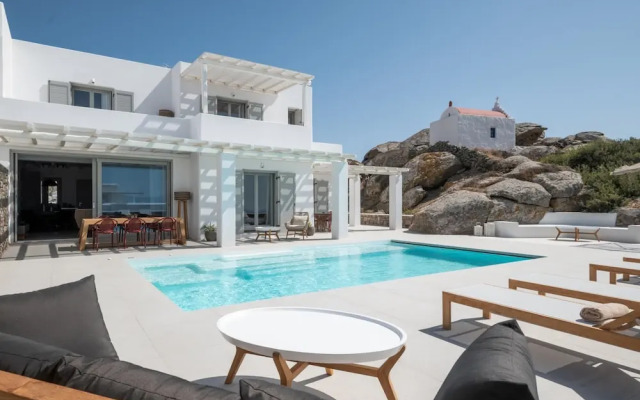 Petra Mare in Mykonos