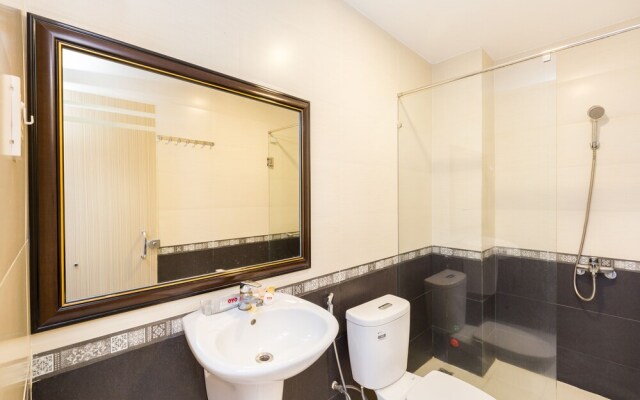 Le Ngan Phung Hotel by OYO Rooms