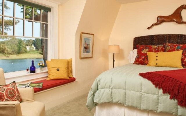 Bufflehead Cove Bed & Breakfast