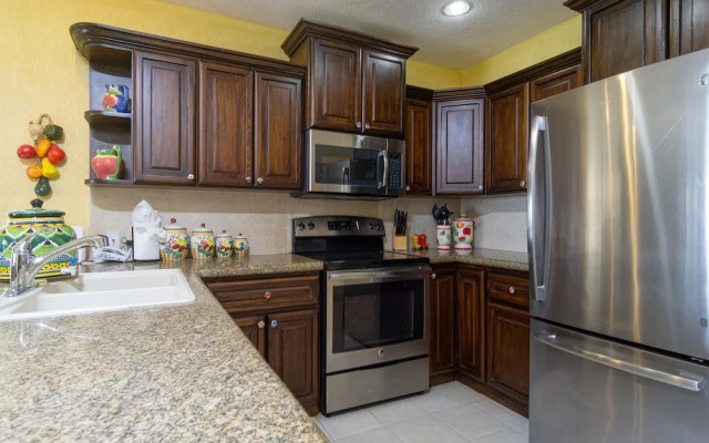 Casa Frida Massive Condo Sleeps up to 12!