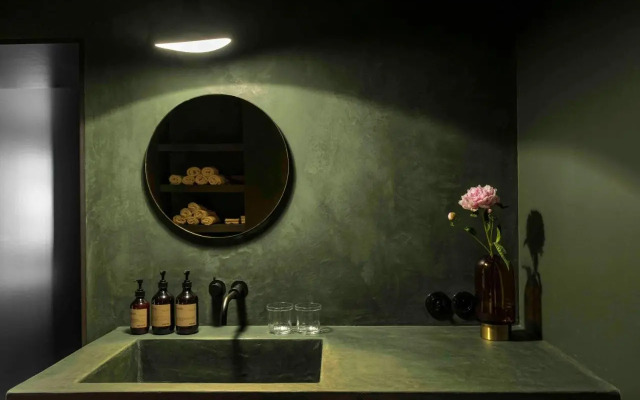 Loft Living Garden Suite