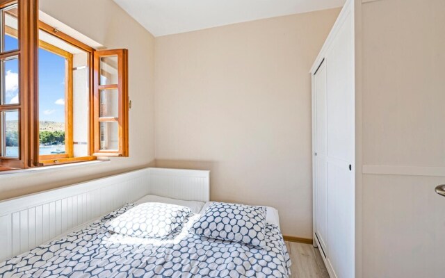 Awesome Apartment in Zaboric With 2 Bedrooms and Wifi