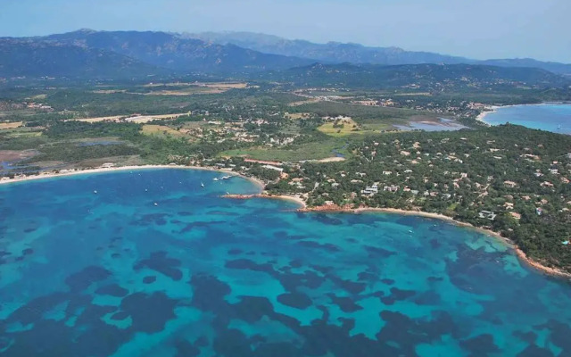 Villa 5***** piscine proche de la plage Cala Rossa