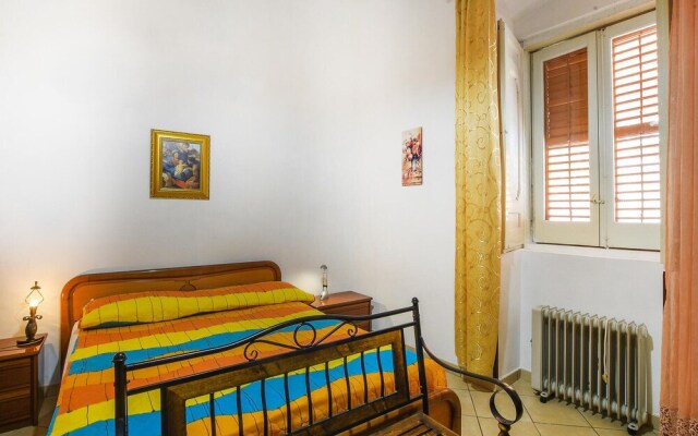 Beautiful Apartment in Pozzallo With Wifi and 2 Bedrooms