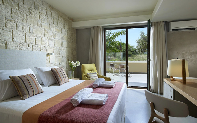 Mistral Hotel - Singles Only