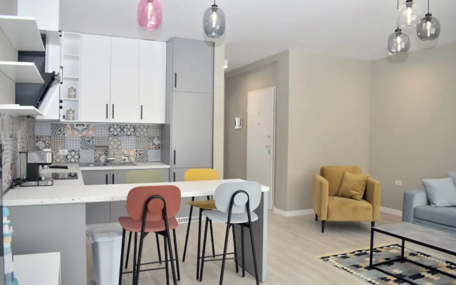 White Moon Apartment 301