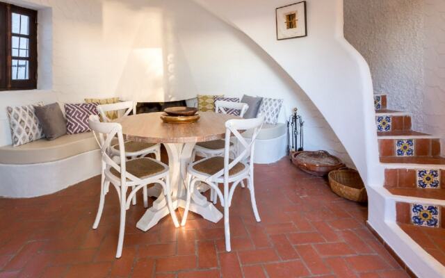 Casa Negret with panoramic Sunset views