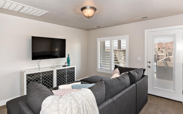 The View At The Escapes