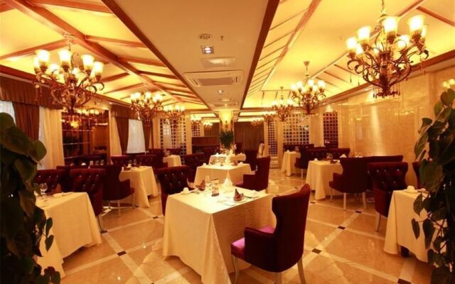 Chengdu Step 18 Island Hotel