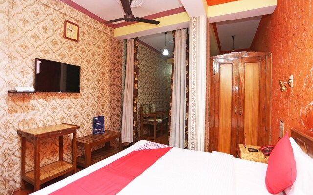 Oyo 24966 Grand Hotel And Restaurant