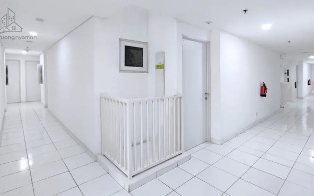 Elis Room at Aeropolis by Ruang Nyaman