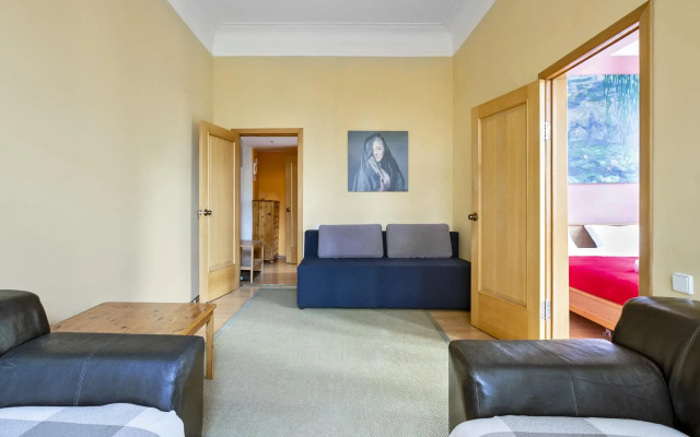 MaxRealty24 Apartments at 10 Peschanaya Street