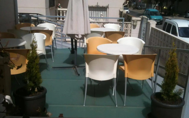 Hotel Midama