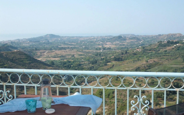 Forestata Village