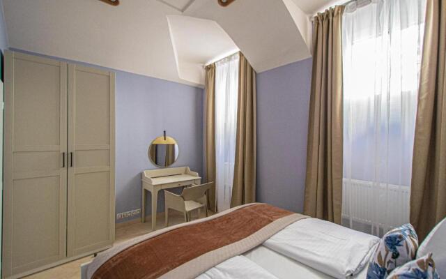 Modern and Spacious Apartments in City Center