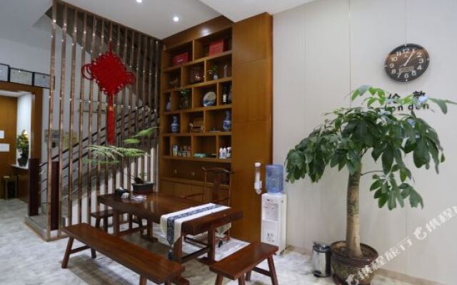 Xiamen Fengxiang Business Hotel (Tong'an South Ring Road)