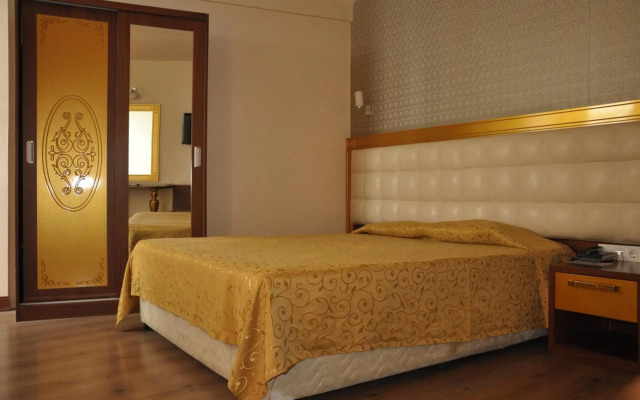 Hotel Kayalar