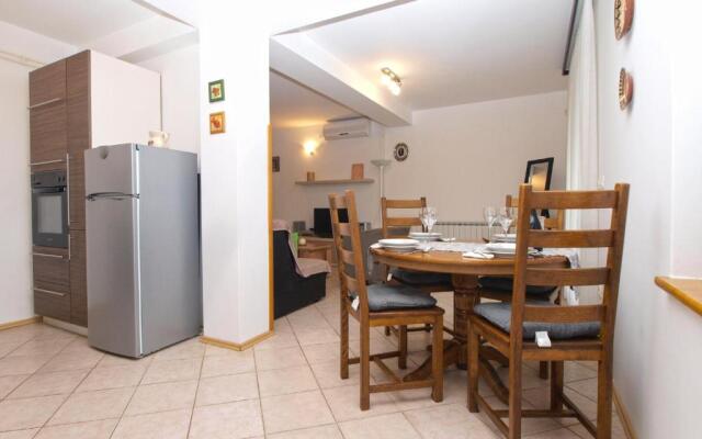 Apartments Ozren 311