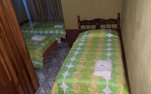 Que Tuanis Hostel Monteverde