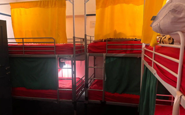 The Shiralee - Hostel