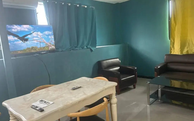 2 Beds Top Vibes Apartment Next to United Nations
