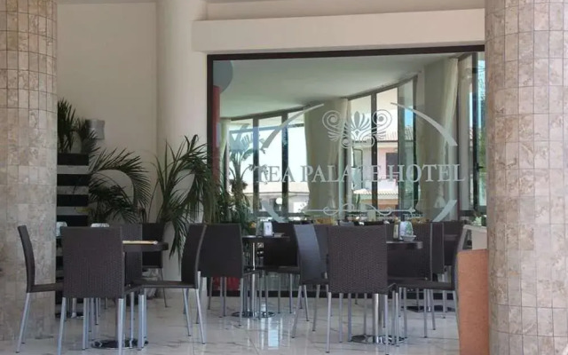 Tea Palace Hotel