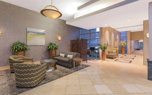 Doubletree Club By Hilton Hotel Buffalo Downtown