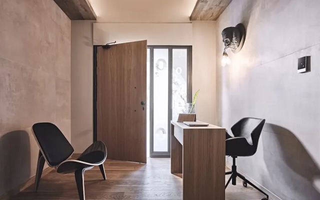Cama Luxury Suites
