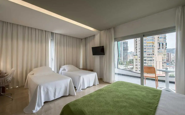 Belroy Hotel and Apartments